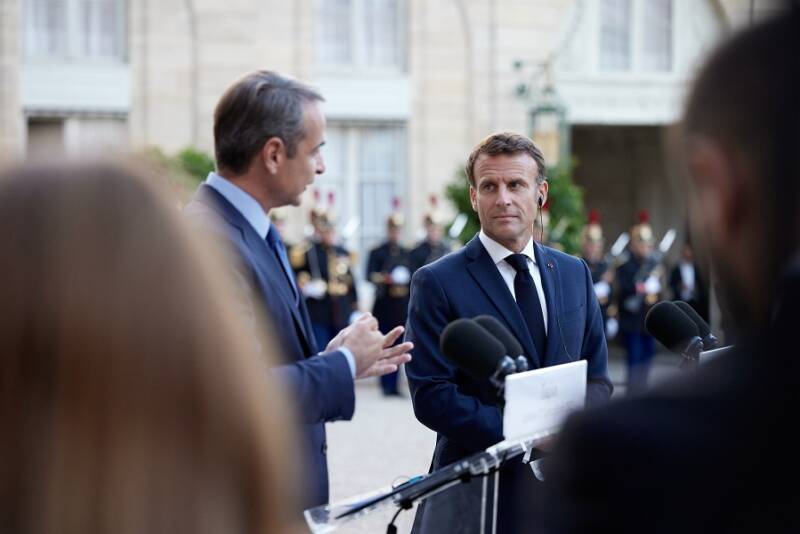  Παρασκήνιο: Τι ζήτησε ο Μητσοτάκης από τον Μακρόν για το μέτρο του πλαφόν – Τα μηνύματα στην Τουρκία και η αποτίμηση της Αθήνας