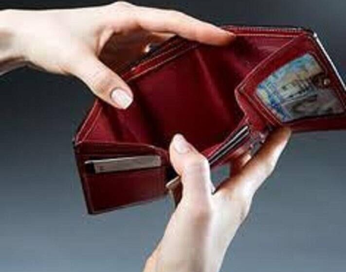  ” Αδειο πορτοφόλι ” και ακρίβεια απασχολούν 7 στους 10 πολίτες