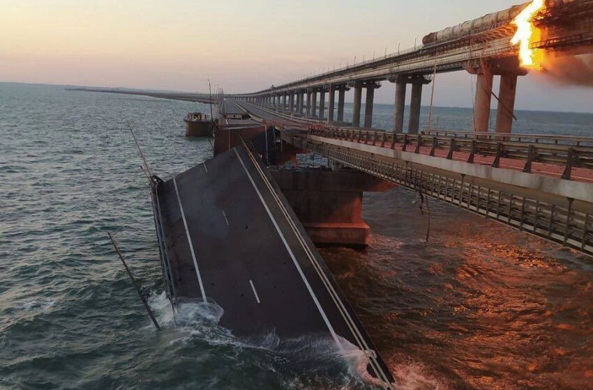  Κριμαία: Νέα στοιχεία για την έκρηξη στη γέφυρα – Ανατινάχθηκε φορτηγό – Εικόνες και βίντεο