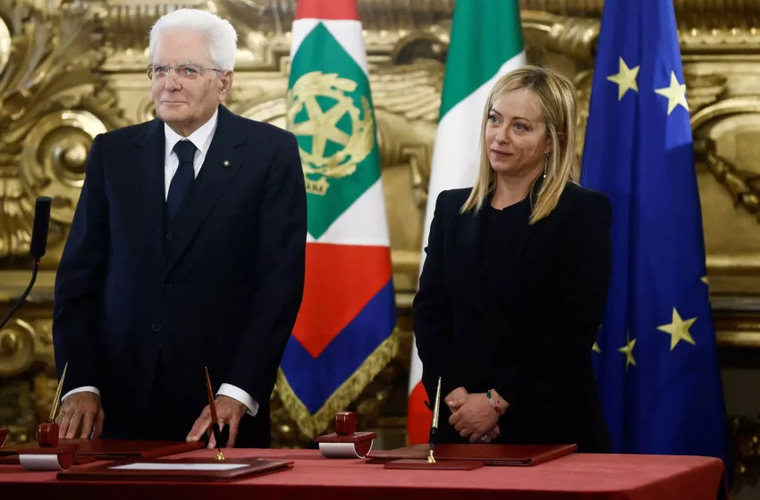  Ιταλία: Ορκίστηκε η κυβέρνηση της Μελόνι – Με Σαλβίνι στο Υποδομών και Ταϊάνι στο Εξωτερικών – Αναλυτικά τα Υπουργεία