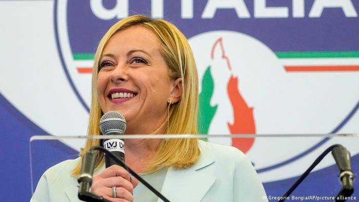  Ιταλία: Η Μελόνι συνεχίζει να ανεβαίνει στις δημοσκοπήσεις