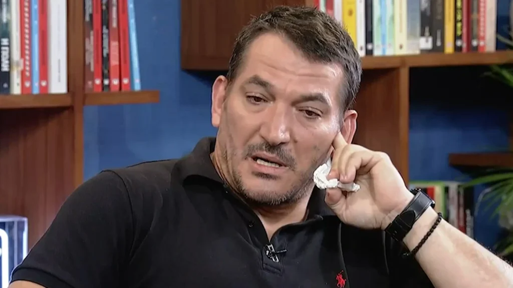 pyrros dhmas alexandros nikolaidis