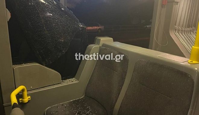  Θεσσαλονίκη: Άνδρας σε κατάσταση αμόκ μπήκε με μαχαίρι και αλυσίδα στο στόμα σε λεωφορείο