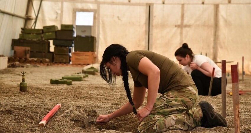  Ουκρανία: Περίπου 40.000 γυναίκες υπηρετούν στις ένοπλες δυνάμεις – Πόσες είναι στην πρώτη γραμμή του πολέμου