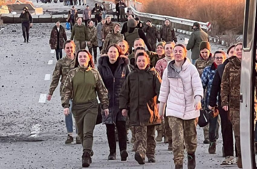  Στόλτενμπεργκ: Ο Πούτιν θέλει να αφήσει την Ουκρανία στο κρύο και στο σκοτάδι  τον χειμώνα