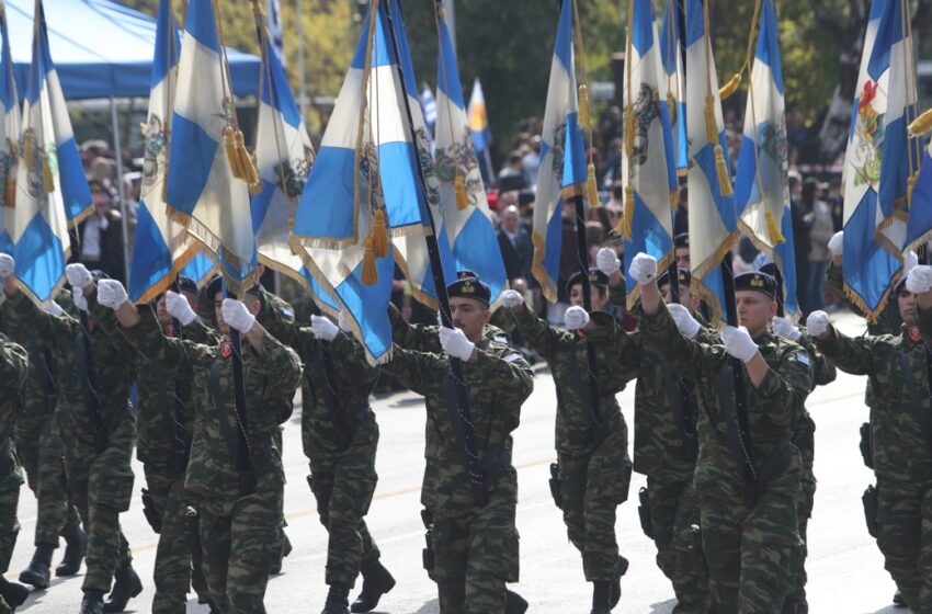  Μεγαλειώδης η στρατιωτική παρέλαση στην Θεσσαλονίκη – Επίσημη πρώτη για τα τεθωρακισμένα Marder
