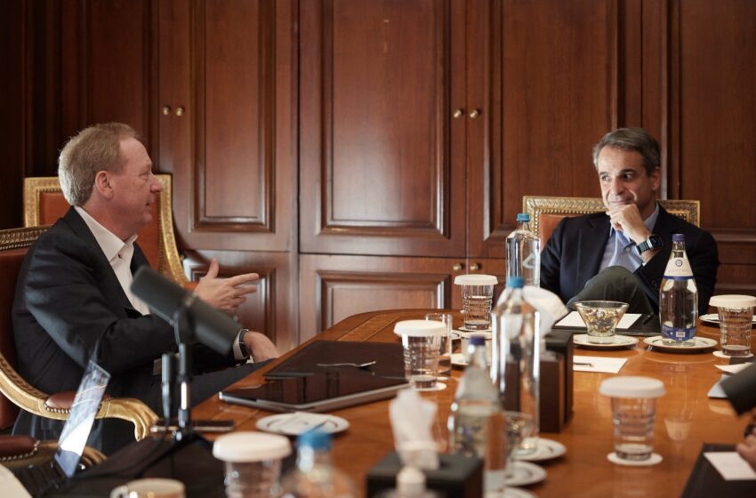  Συνάντηση του Πρωθυπουργού με τον Πρόεδρο της Microsoft – Συζήτησαν για τις επενδύσεις της εταιρείας στην Ελλάδα