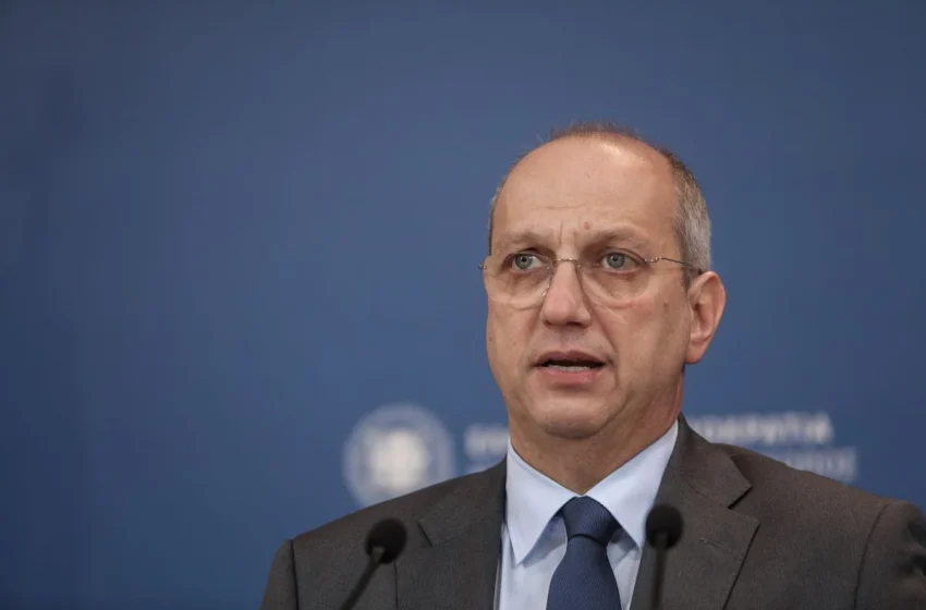  Και γιατί να ξέρει εάν παρακολουθήθηκαν υπουργοί του;- Τάδε έφη Οικονόμου