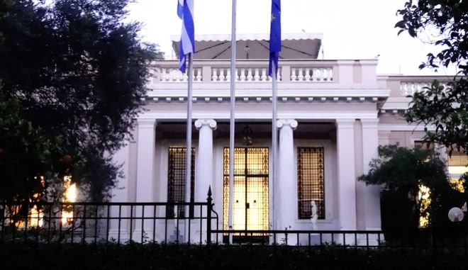  Κυβερνητικές πηγές για Ιερά Σύνοδο: Σεβαστές οι απόψεις της εκκλησίας -Εμείς νομοθετούμε