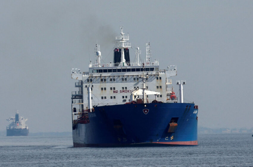  Ανάλυση Bloomberg: Το ρωσικό πετρέλαιο κατευθύνεται στην Ασία, η ΕΕ διακόπτει πλήρως τις εισαγωγές