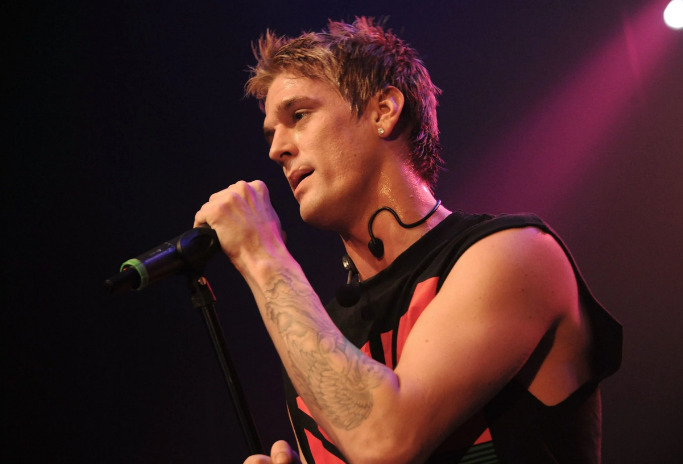  Δοχεία πεπιεσμένου αέρα και μπουκάλια χαπιών δίπλα στη σορό του Άαρον Κάρτερ