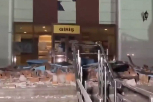  Τουρκία: Στους 48 οι τραυματίες – Η στιγμή του ισχυρού σεισμού των 5,9 Ρίχτερ (vid)