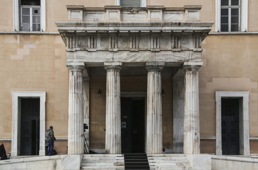  Γρ. Προϋπολογισμού: “Οικονομία σε ομαλή προσγείωση με σημαντικές αβεβαιότητες – Ενδεχόμενοι κίνδυνοι αν αναδειχθεί θέμα λειτουργίας δημοκρατικών Θεσμών”