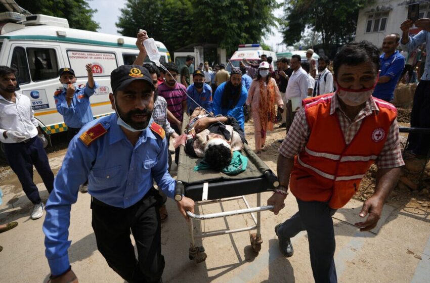  Ινδία: 8 παιδιά νεκρά σε τροχαίο με σχολικό λεωφορείο που κατέληξε σε γκρεμό