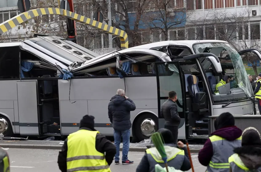  Τροχαίο στη Ρουμανία: Σε σοβαρή κατάσταση δύο τραυματίες – Επέστρεψαν στα σπίτια τους 20 επιβάτες
