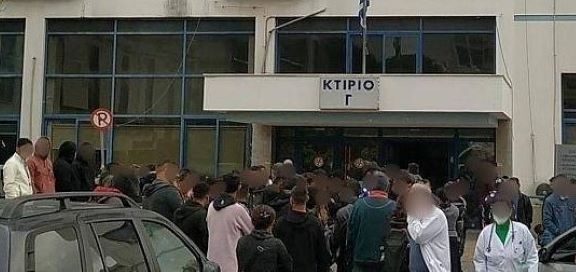  Αναβρασμός στην Θεσσαλονίκη: Συγκέντρωση στο Ιπποκράτειο για τον 16χρονο Ρομά