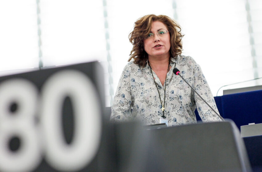  Άρση ασυλίας της ευρωβουλευτού της ΝΔ Μαρίας Σπυράκη ζήτησε ο γενικός εισαγγελέας – Τι απαντά η ίδια