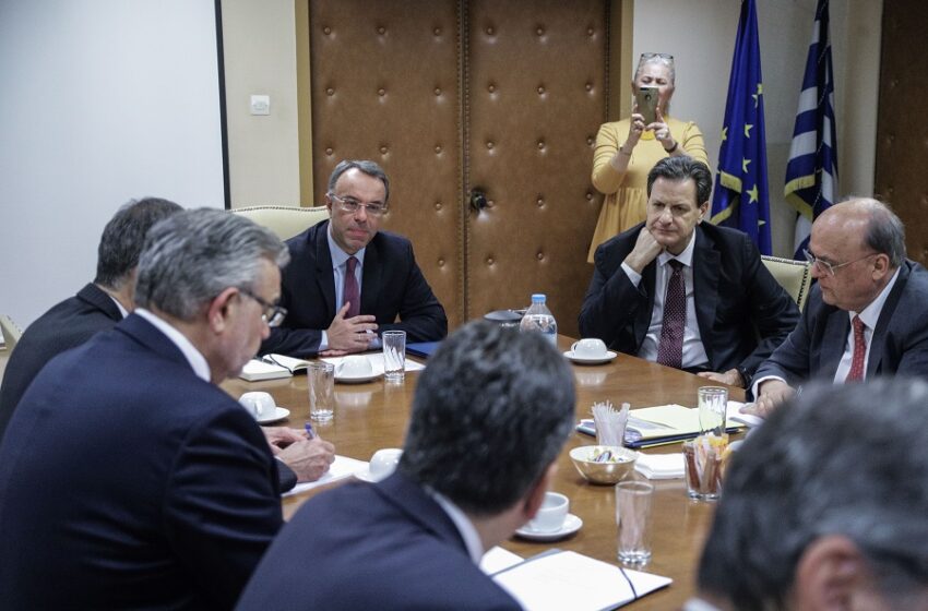  Συνάντηση Σταϊκούρα Τραπεζών – Σύμφωνησαν να κατατεθούν προτάσεις για 4 κρίσιμα ζητήματα – Προς “ναυάγιο” το ισπανικό μοντέλο