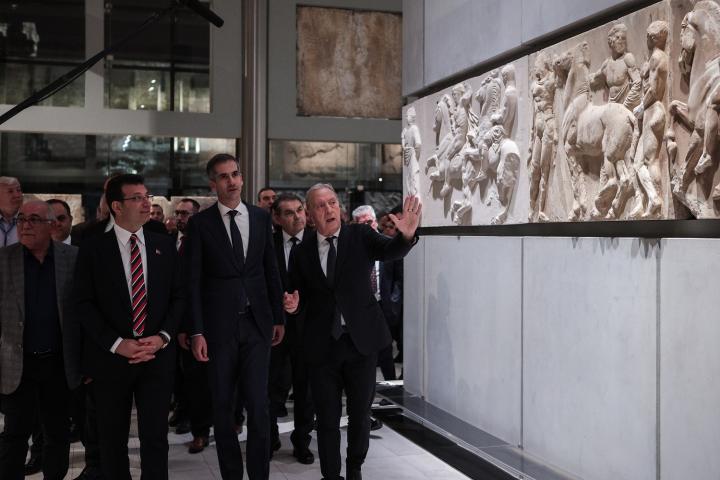  Μουσείο Ακρόπολης: Ξεκίνησε η Σύνοδος του Δικτύου Βαλκανικών Πόλεων Β40 – Στην Αθήνα ο Ιμάμογλου