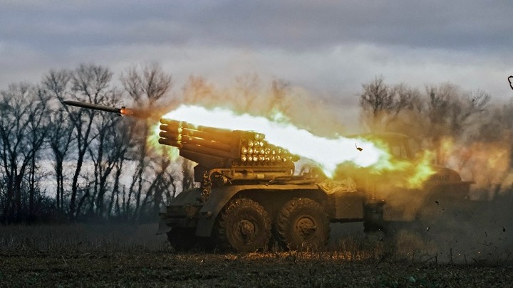  Ρωσία: Η Μόσχα τηρεί την 36ωρη εκεχειρία, η Ουκρανία βομβαρδίζει στρατιωτικές θέσεις μας