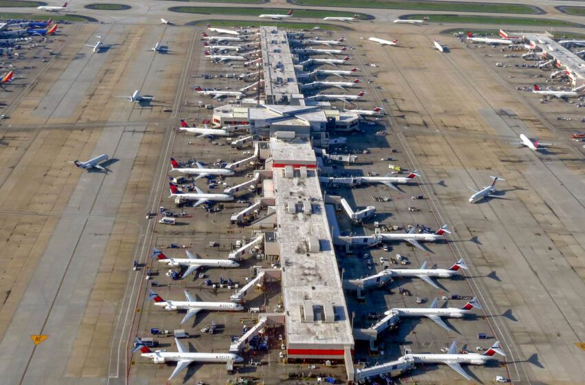  ΗΠΑ: Χάος στα αεροδρόμια – Ακυρώνονται πτήσεις – Σοβαρό τεχνικό πρόβλημα καθήλωσε τα αεροπλάνα