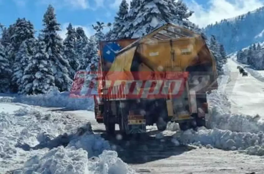 Έκλεισαν δρόμοι στα ορεινά της Αχαΐας – Πυκνή χιονόπτωση και κατολισθήσεις
