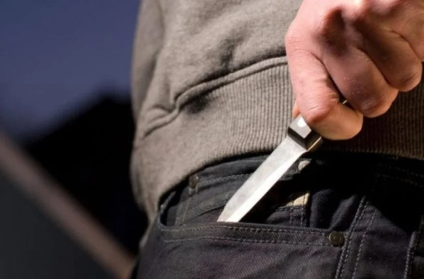  Νέα Σμύρνη: Τι λέει ο 15χρονος που δέχτηκε επίθεση με μαχαίρι – “Νόμιζα ήταν φίλοι μου”
