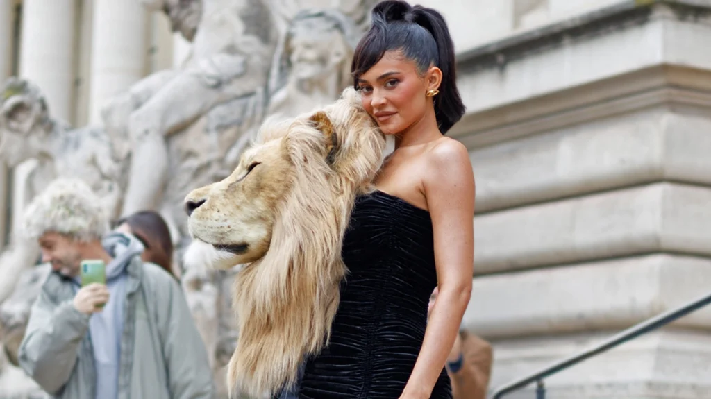 kaili tzener liontari