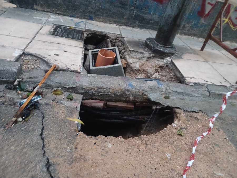 kakokairia dromoi xarilaou trikoupi lewforos poseidwnis