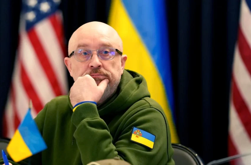  Ουκρανία: Ύποπτος για διαφθορά ο υπουργός Άμυνας – Φέρεται να έκλεβε από τις προμήθειες του στρατού