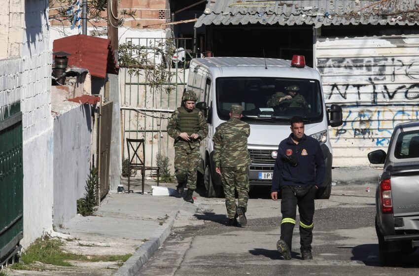  Δυτική Αττική: 13 συλλήψεις στην επιχείρηση της ΕΛ.ΑΣ -Κατασχέθηκαν όπλα, φυσίγγια και βλήμα όλμου