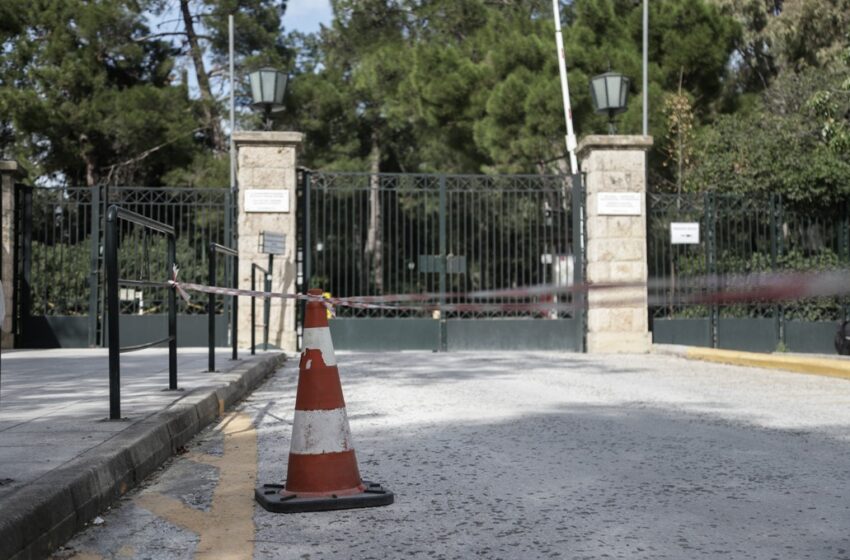  Κολέγιο Αθηνών: Καταγγελία ότι εξωσχολικοί εισέβαλαν με μαχαίρια – Δεν βρήκε τίποτα η ΕΛΑΣ – Το μήνυμα που εστάλη στους γονείς