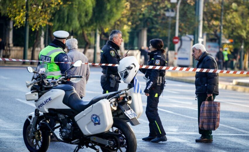  Κυκλοφοριακές ρυθμίσεις στο κέντρο της Αθήνας λόγω της κηδείας του τέως βασιλιά Κωνσταντίνου – Ποιοι δρόμοι θα κλείσουν