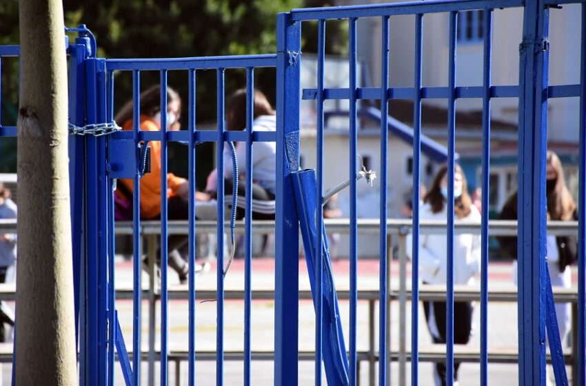  Πιερρακάκης: Έως τη Δευτέρα η εγκύκλιος για τις απουσίες μαθητών λόγω κοροναϊού