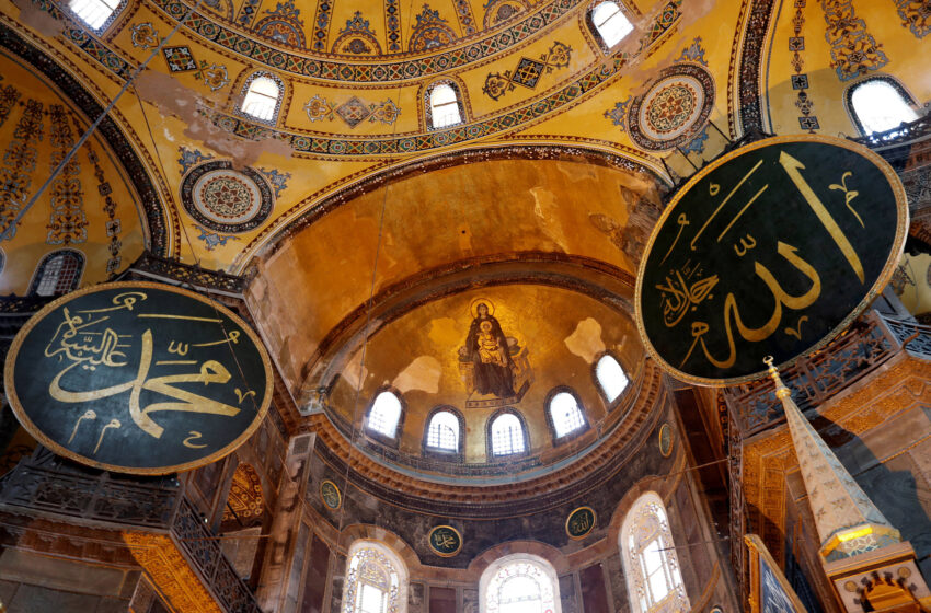  Τουρκία: Αξιωματούχοι του Βατικανού επισκέφθηκαν την Αγία Σοφία: ”Νιώσαμε μεγάλη λύπη, μας κατέκλυσε ένα γκρίζο συναίσθημα”