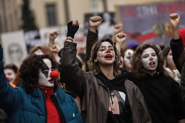  Σε απεργία αύριο οι καλλιτέχνες: Η δήλωση Μητσοτάκη που τους προκαλεί ανησυχία