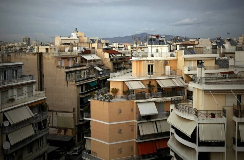  Ανάλυση Bloomberg: Γιατί οι τιμές των σπιτιών στην Αθήνα  αυξάνονται ταχύτερα από κάθε άλλη πόλη στην Ευρώπη