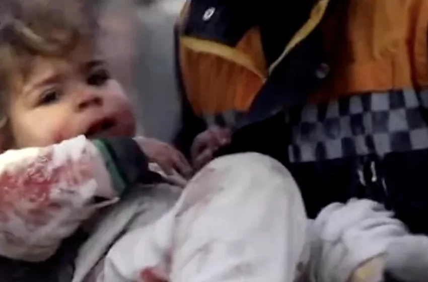  Σεισμός: Δραματικές στιγμές από την διάσωση ενός παιδιού στη Συρία