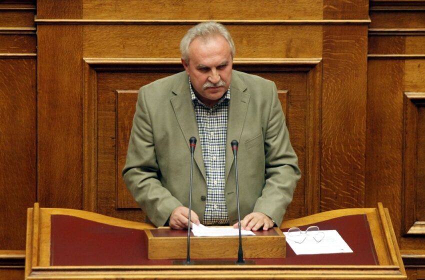  Ορκίστηκε βουλευτής του ΣΥΡΙΖΑ ο Δημήτρης Γάκης