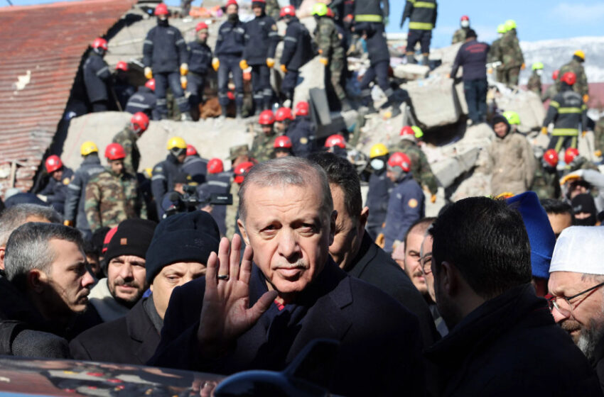  Τουρκία: Η πρώτη δημοσκόπηση μετά τους φονικούς σεισμούς – Οργή για Ερντογάν – Στα 34 δισ. το κόστος της ανοικοδόμησης