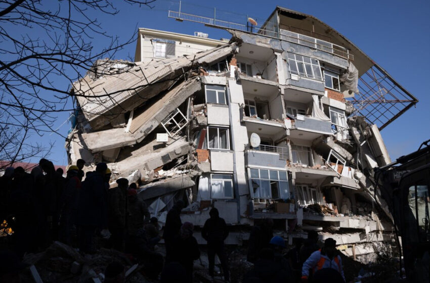  Τουρκία/Συρία: Ελπίδες για επιζώντες μετά τα τρία νέα θαύματα