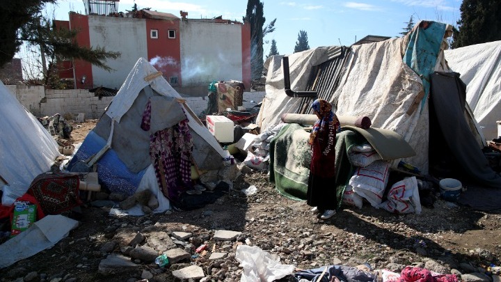 Τουρκία: Αντιμέτωποι με την έλλειψη νερού και τις ασθένειες οι σεισμόπληκτοι