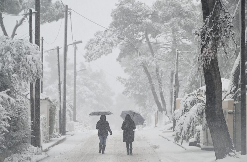  Καιρός: Έρχονται μπόρες χιονιού στην Αττική, λέει ο Αρναούτογλου – Οι περιοχές