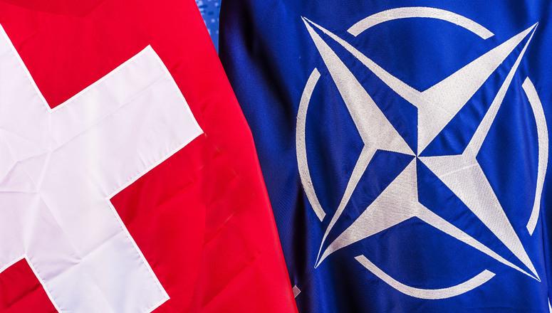  Οι Ελβετοί για πρώτη φορά δηλώνουν υπέρ της προσέγγισης με το ΝΑΤΟ