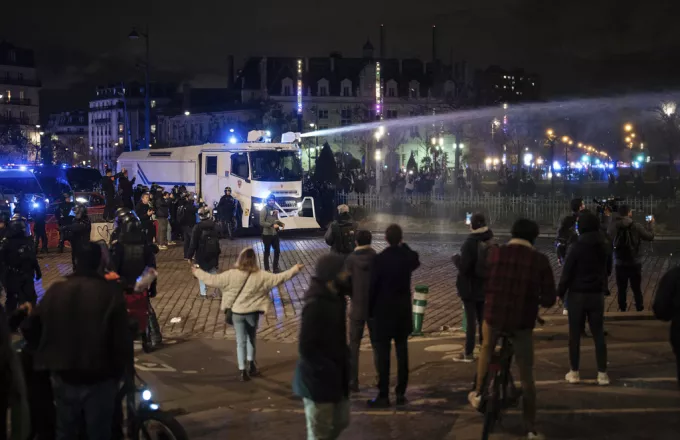  Σε αναβρασμό η γαλλική κοινωνία : Σε καθημερινή βάση καταγράφονται συγκρούσεις ευρείας κλίμακας στο Παρίσι και σε άλλες πόλεις
