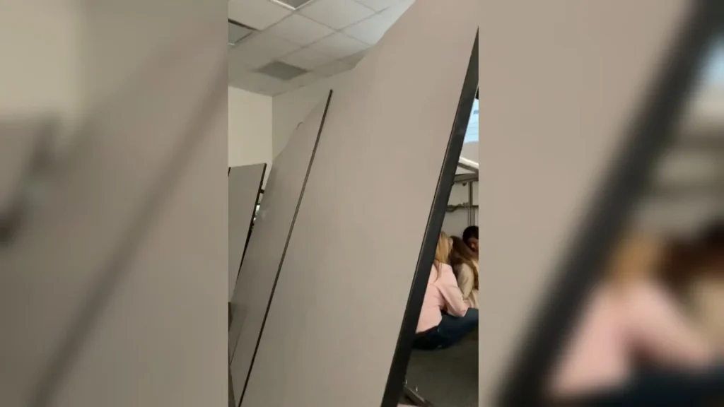 hpa pyrovolismoi voreia karolina kollegio