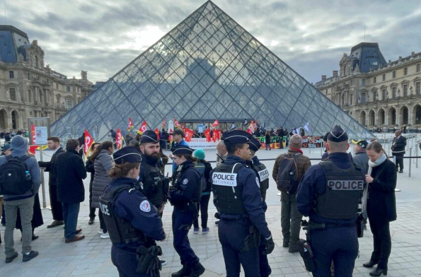  Γαλλία: Διαδηλωτές απέκλεισαν το Λούβρο