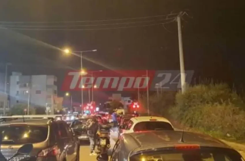  Κυκλοφοριακό κομφούζιο στη Πάτρα – Κατέβηκαν οι μπάρες σε διάβαση τρένων ενώ υπάρχει απεργία (vid)