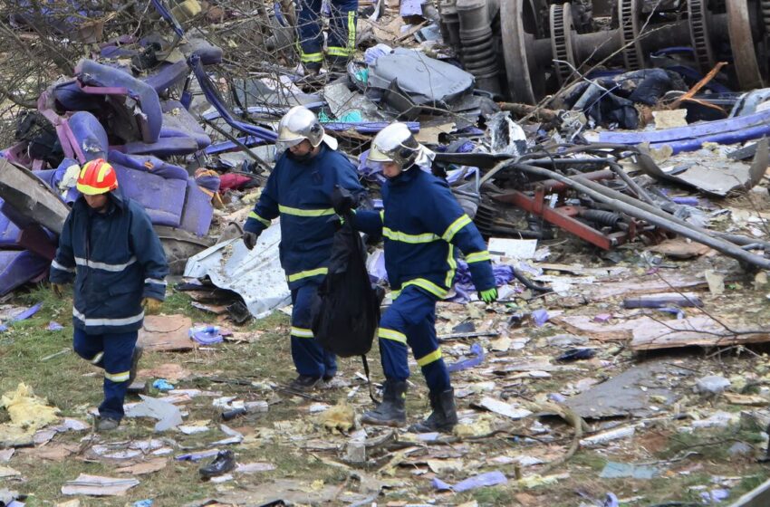  Τέμπη: 43 οι νεκροί, στην πλειοψηφία τους νέοι από 20 έως 30 – Αύριο τα πρώτα αποτελέσματα DNA – Βαγόνια δεν έχουν ελεγχθεί καθόλου