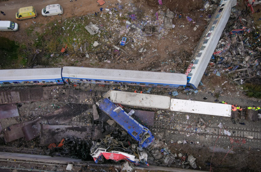  Hellenic Train: Εξέδωσε συλλυπητήρια ανακοίνωση σχεδόν μία μέρα μετά την τραγωδία